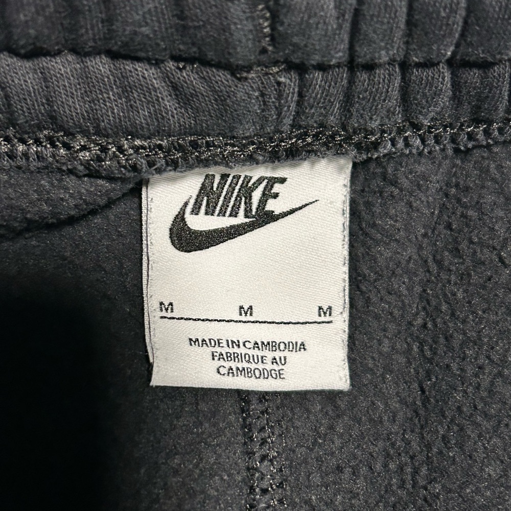 Nike Kids Black Joggers with Cargo Pockets - Size M - Picture 4 of 5